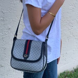 (25) GUCCI 80s navy micro